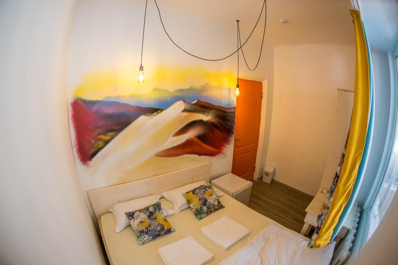 אלמטי West Point Soul Hostel מראה חיצוני תמונה